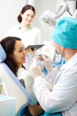 Сколько стоят услуги в стоматологии?