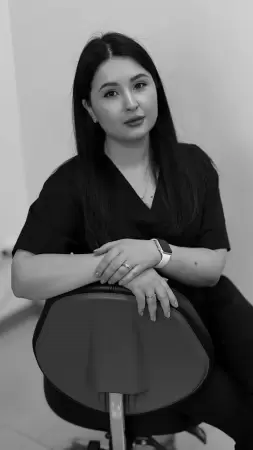 Врач Геуркова Ангелина Араиковна